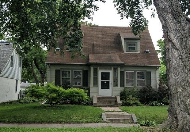 1st image of 4117 44th Ave S