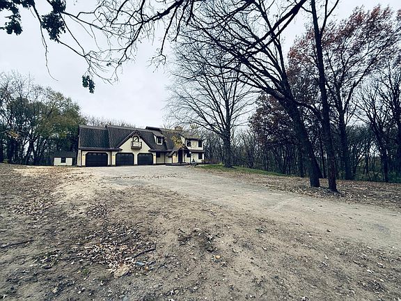 3rd image of 13550 210th St E