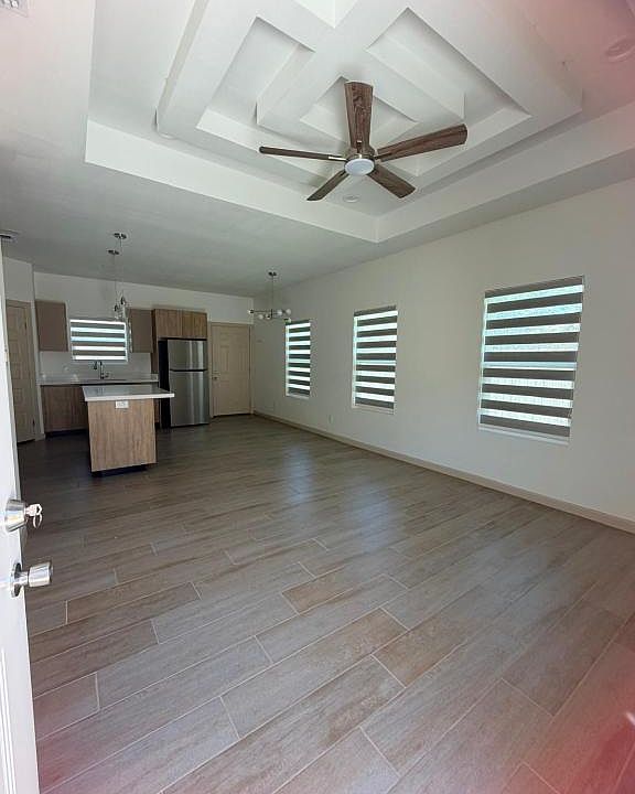 1st image of 609 N Emerald Ave #2
