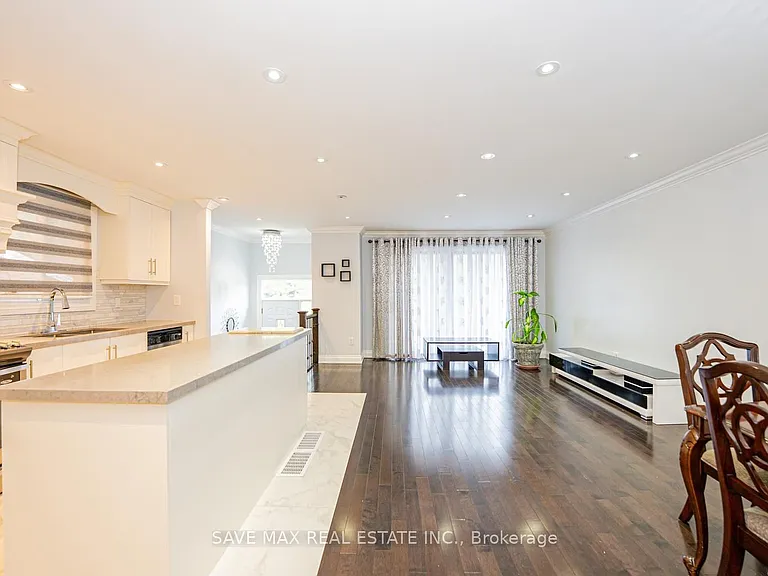 18 Levitt Ct — Photo 9