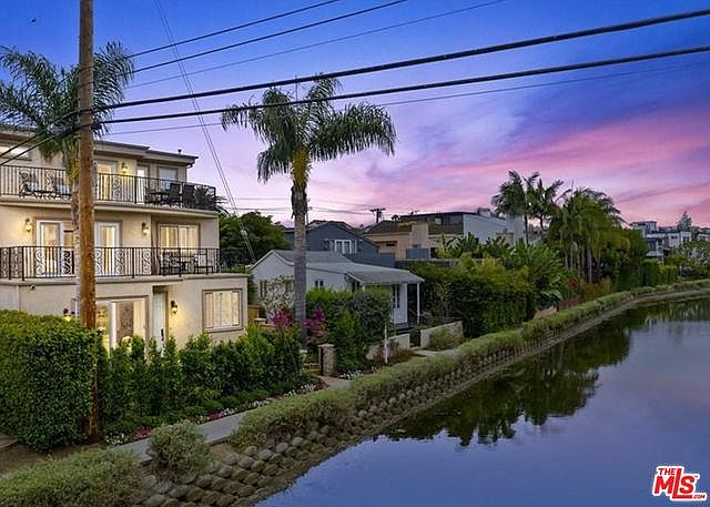 3000 Grand Canal, Venice, CA 90291 | Zillow