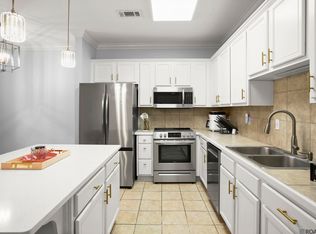 10600 Lakes Blvd APT 702, Baton Rouge, LA 70810