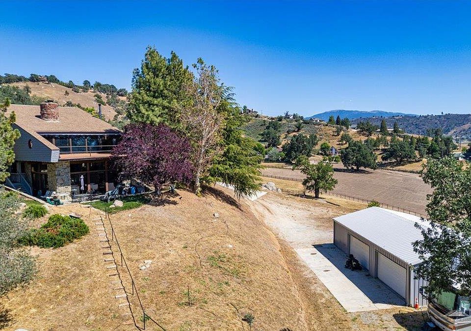 1st image of 27351 Oakflat Dr