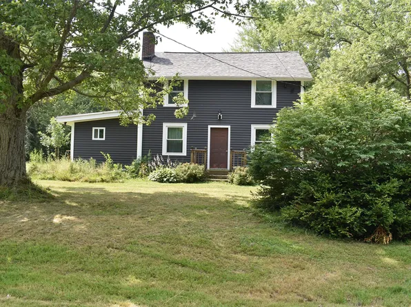 10173 Peach St, Girard, PA 16417