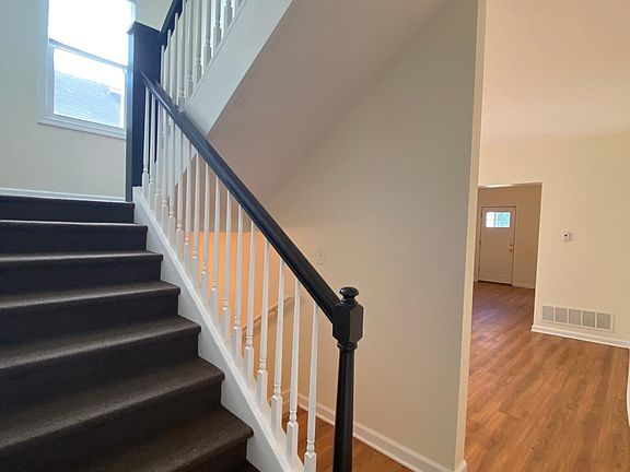 2nd image of 188 W Park Ave