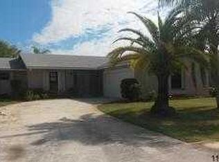 2009 SE Camden St, Port Saint Lucie, FL 34952