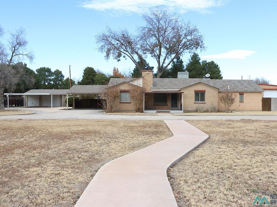 1st image of 208 E Orchard Ln