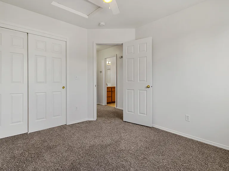 2114 E Olympic Ave — Photo 27