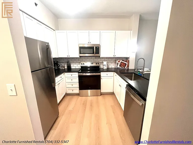 1315 East Blvd #534 — Photo 8