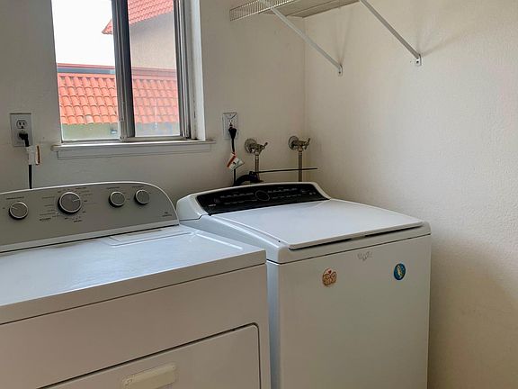 5th image of 1093 Alta Mira Dr #A