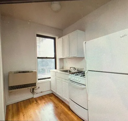 Rented by Capri Jet Realty Corp | media 2