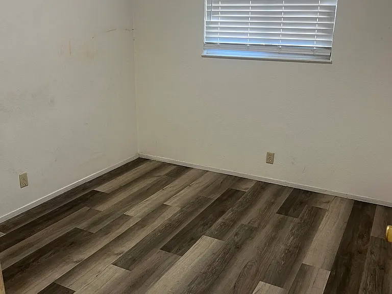 299 E Frances St #2 — Photo 14