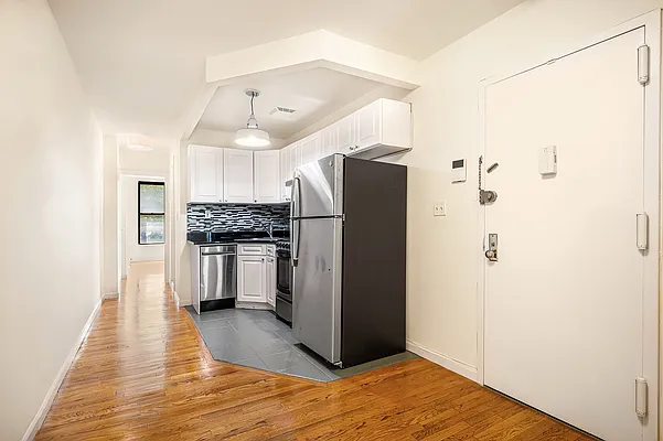 Kitchen, photo 1
