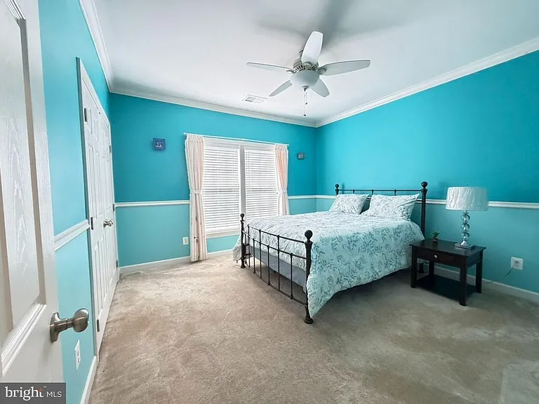 9804 Anvil Ct — Photo 17