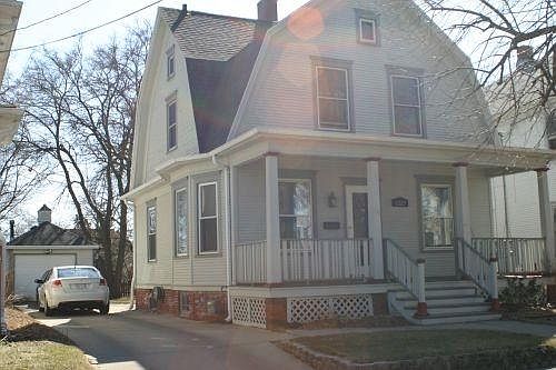 2nd image of 1227 Yout St
