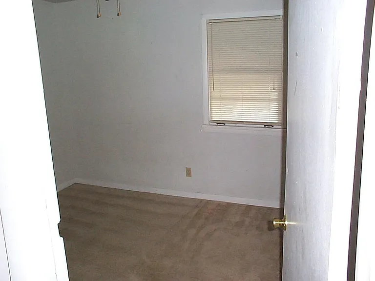 3466 Fairlane Dr NW — Photo 13