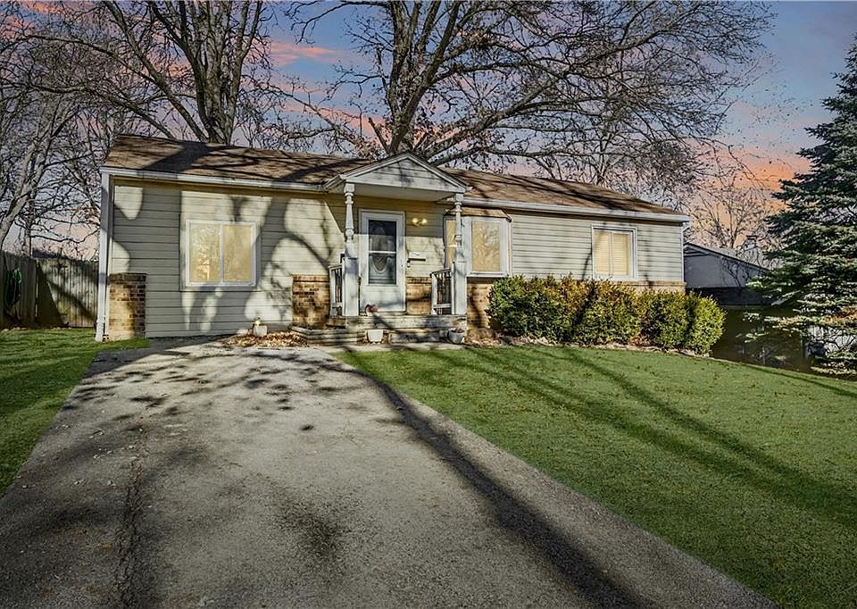1st image of 2208 NE 56th Ter