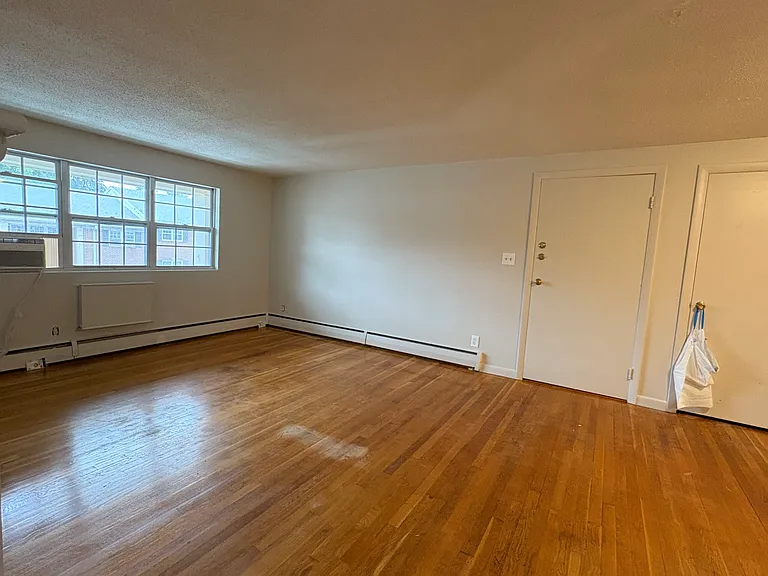 29 Arlington Rd #6 — Photo 11