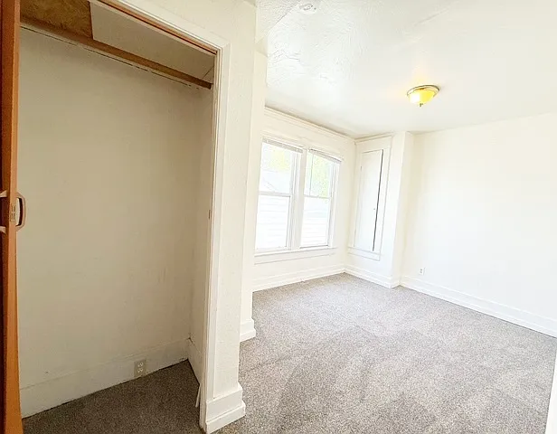 928 Pacific Ave — Photo 9