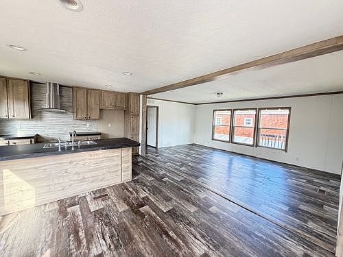 3rd image of 4120 Avenue O #34