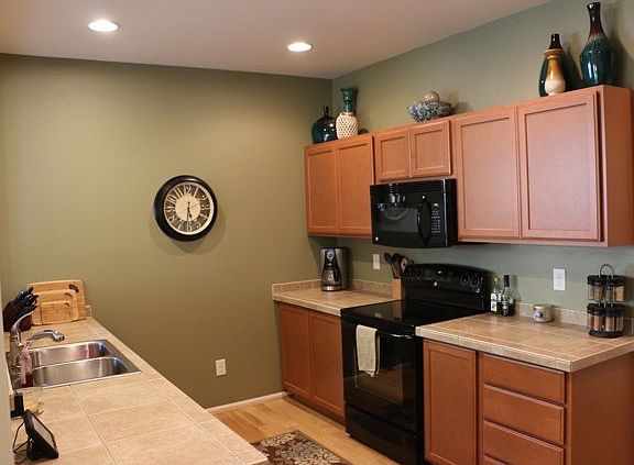 5th image of 1305 Ebbets Dr SW