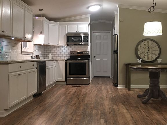 Kitchen & Dining room