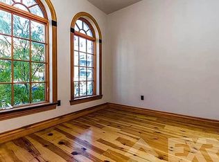 258 Grand St #8, Brooklyn, NY 11211