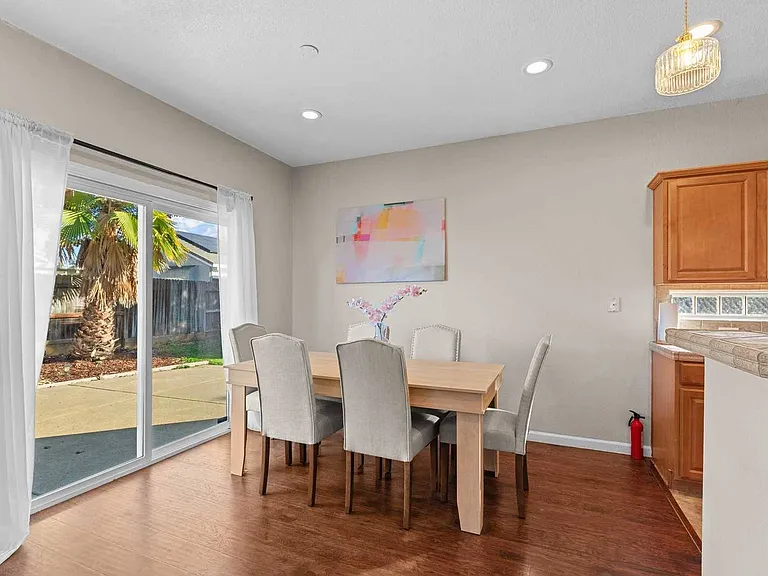 9986 Aspen Meadows Ct — Photo 2