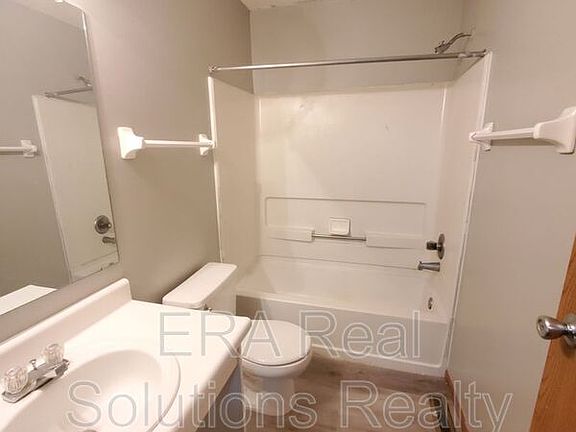 4th image of 152 Malloy Ln