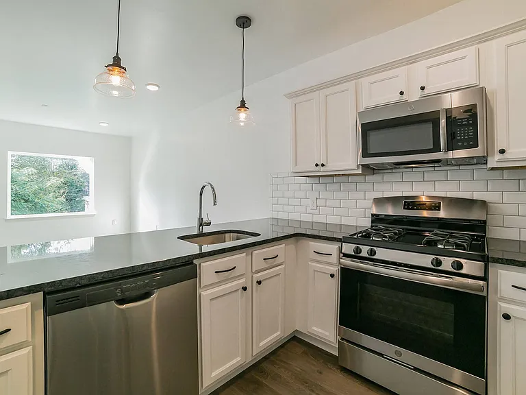6619 Ridge Avenue — Photo 22