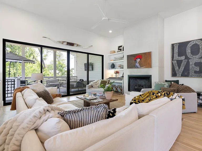 2804 W Kirkwood Ave #A — Photo 28