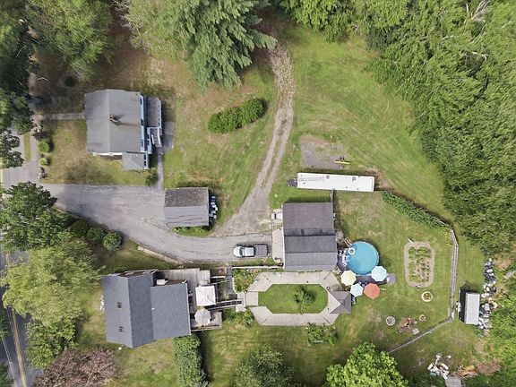 3rd image of 5 Ferry Rd