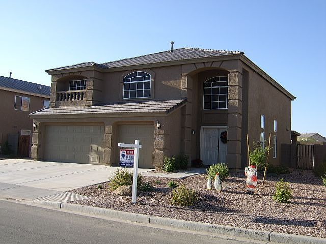 View From The Front... Great Curb Appeal!