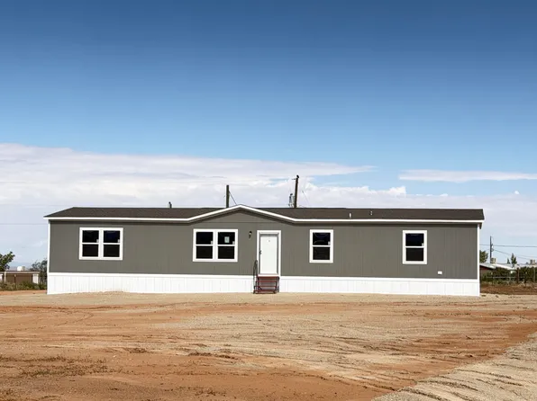 5 Meadowlake Cir, Los Lunas, NM 87031