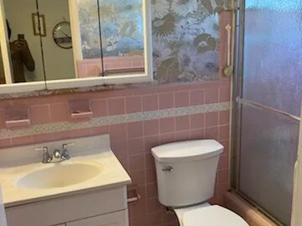 17050 NE 14th Avenue #208, North Miami Beach, FL 33162