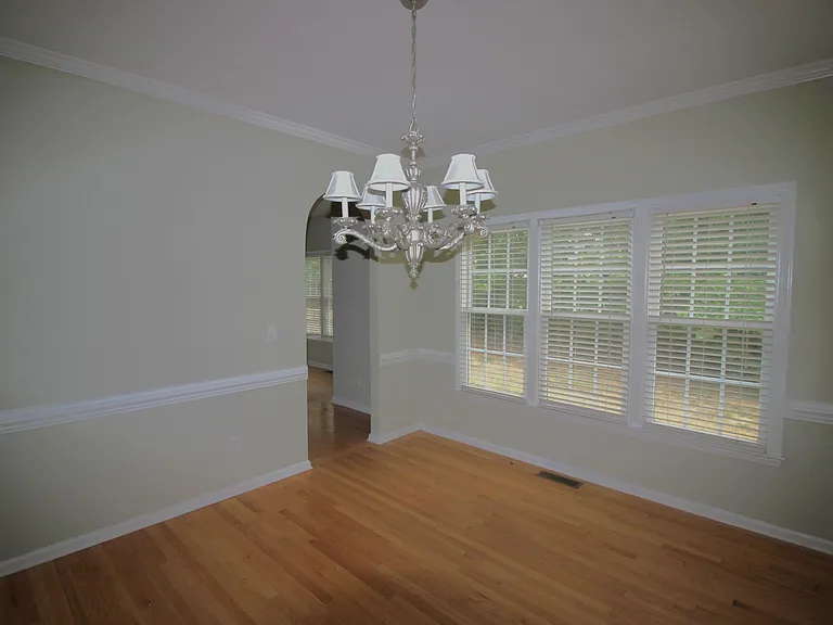 304 Peachtree Point Ct — Photo 6