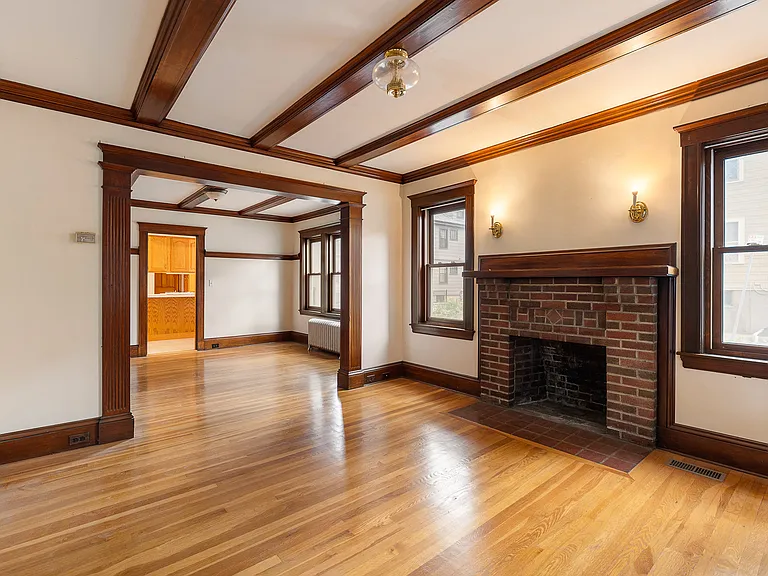 29-31 Chatham St #1 — Photo 3