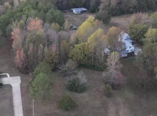 137 Ridgecrest Ln, Killen, AL 35645