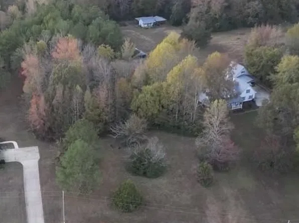 137 Ridgecrest Ln, Killen, AL 35645