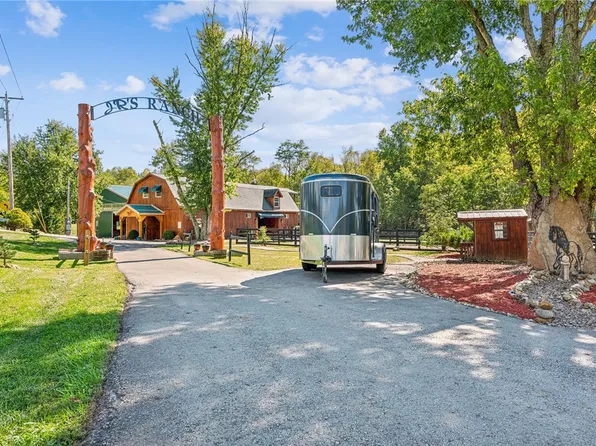 234 Beatty County Rd, Latrobe, PA 15650