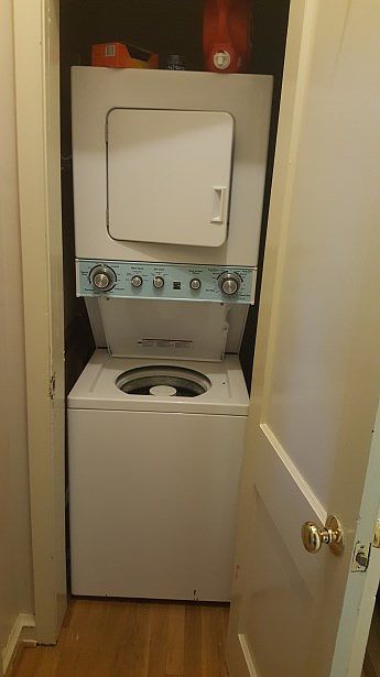 2nd image of 8815 Earl Ct