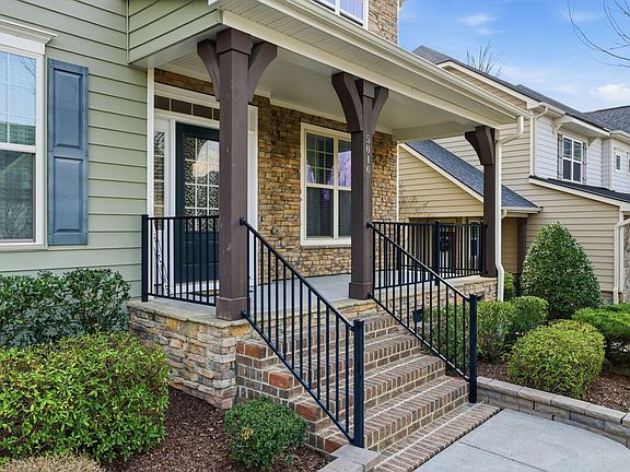 3rd image of 5016 Trembath Ln