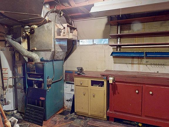 4th image of 3701 Kenway St