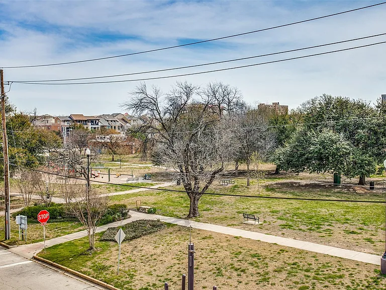 3405 Bryan St — Photo 19