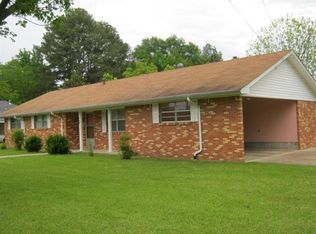 548 Old White Rd S, West Point, MS 39773