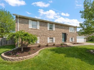 9936 Tyler Ct, Crown Point, IN 46307