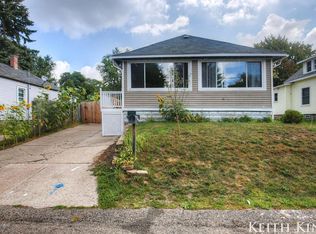 2928 Botsford Pl NE, Grand Rapids, MI 49505