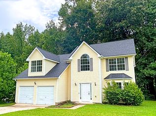 498 Pecan Wood Cir, Fairburn, GA 30213