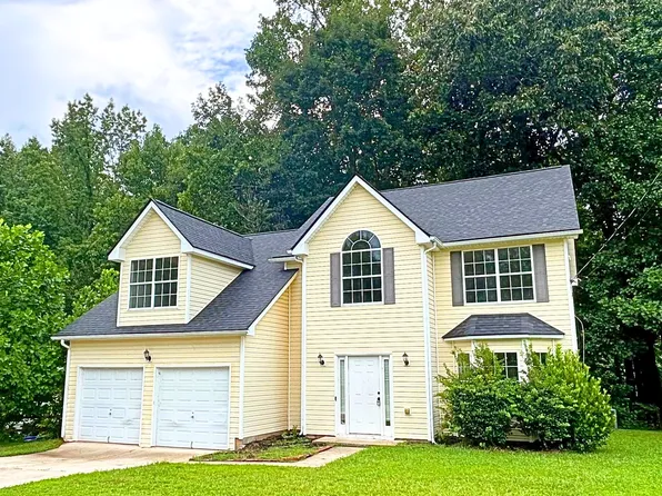498 Pecan Wood Cir, Fairburn, GA 30213