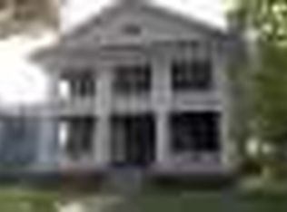 560 N Chambers St, Galesburg, IL 61401